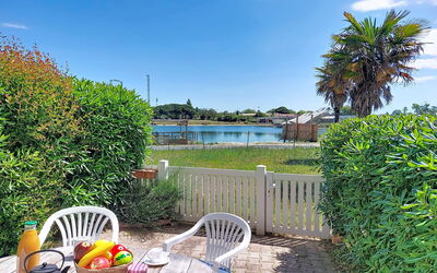 Cap D'Agde 315: Möbel, Strauch, Garten, Gartenmöbel, Schatten, Tisch Im Freien, Stuhl, Terrasse, Hinterhof, Garten
