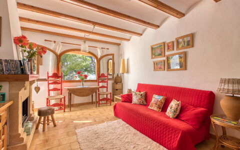 Los Lagos: Eigentum, Zimmer, Gebäude, Wohnzimmer, Möbel, Interior Design, Decke, Haus, Grundeigentum, Fussboden