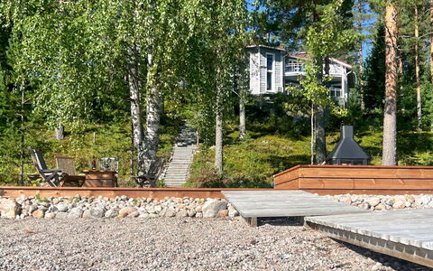 Huvila Lomaonni: Möbel, Stuhl, Gartenmöbel, Tabelle, Holz, Tisch Im Freien, Küche & Esszimmer Tisch, Schatten, Garten, Regenschirm