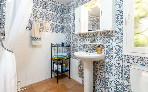 Granado: Spiegel, Sinken, Zapfhahn, Fotografieren, Armatur, Weiss, Bad Sink, Produkt, Azurblau, Badezimmer