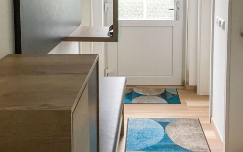 Kleine Möwe: Zimmer, Fussboden, Eigentum, Möbel, Haus, Interior Design, Gebäude, Flooring, Fliese, Zuhause
