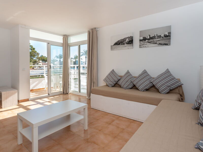 Unterkunft:&nbsp;Neighbours Beach 100.8