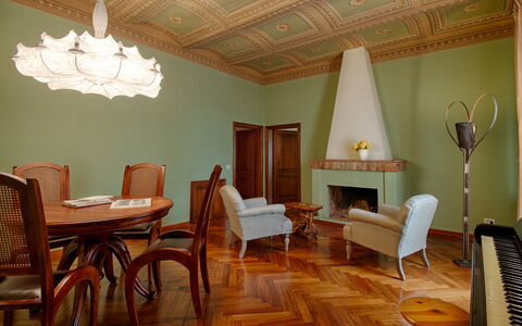 Tenuta Cambiano: Zimmer, Eigentum, Möbel, Interior Design, Esszimmer, Fussboden, Gebäude, Hartholz, Holzboden, Decke