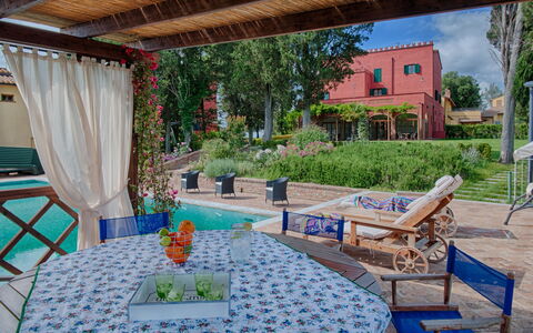 Tenuta Cambiano: Eigentum, Gebäude, Haus, Zimmer, Terrasse, Grundeigentum, Möbel, Zuhause, Interior Design, Hinterhof