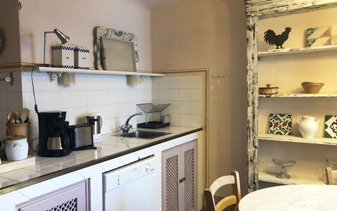 Il Mezzanino: Zimmer, Eigentum, Möbel, Regal, Interior Design, Gebäude, Wand, Haus, Cabinetry, Fussboden