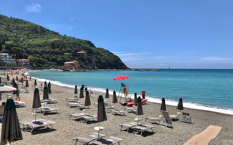 Portovecchio Apartments - Levanto: Strand, Himmel, Küste, Meer, Wasser, Ozean, Ufer, Tourismus, Küsten Und Ozeanische Forms, \Stadt