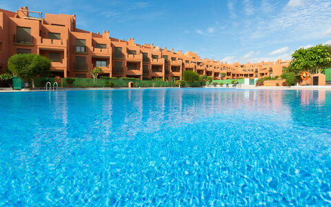 Sunny Tejita: Schwimmbad, Resort, Ferienort, Azurblau, Gebäude, \Stadt, Aqua, Freizeit, Wasser, Urlaub