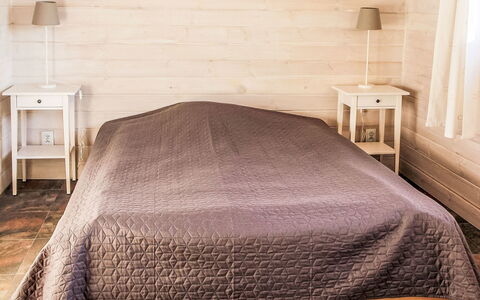 Dom Przy Cisowym Jarze: Holz, Flooring, Fussboden, Schlafzimmer, Linens, Bettdecke, Holzboden, Möbel, Braun, Bett