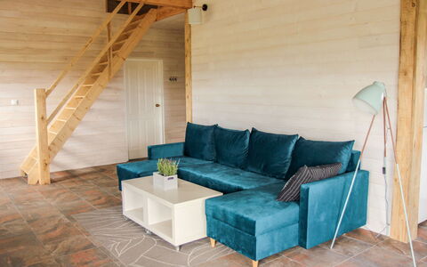 Dom Przy Cisowym Jarze: Couch, Holz, Rechteck, Flooring, Fussboden, Komfort, Hartholz, Studio Couch, Wohnzimmer, Tabelle