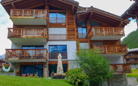 Dione: Eigentum, Haus, Gebäude, Zuhause, Die Architektur, Grundeigentum, Estate, Balkon, Wohngebiet, Fassade
