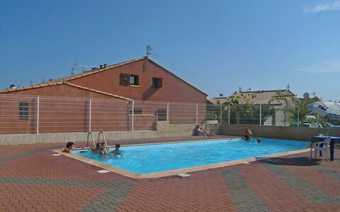 L'Hacienda: Schwimmbad, Eigentum, Freizeitzentrum, Gebäude, Freizeit, Resort, Urlaub, Grundeigentum, Haus, Erholung
