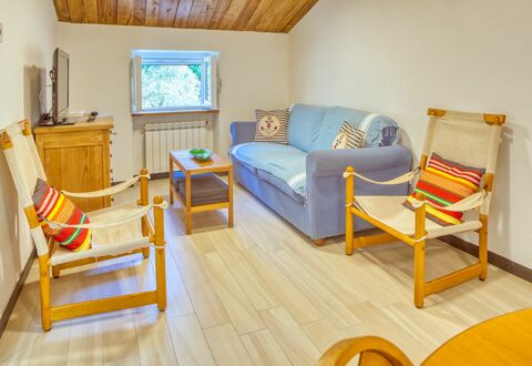 Il Frantoio Del Mesco - Levanto: Holz, Fussboden, Interior Design, Zimmer, Gelb, Flooring, Hartholz, Zuhause, Wohnzimmer, Möbel