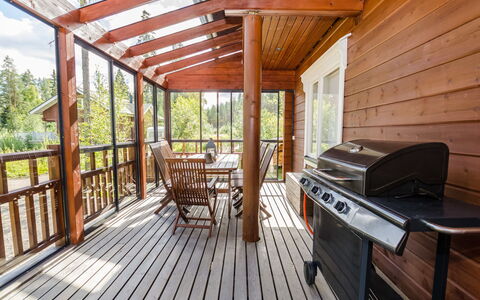 Villa Valo: Möbel, Stuhl, Gartenmöbel, Tabelle, Holz, Tisch Im Freien, Küche & Esszimmer Tisch, Schatten, Garten, Regenschirm