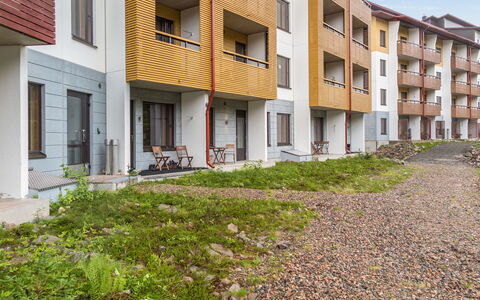 Ylläs Chalets 2207: Möbel, Stuhl, Gartenmöbel, Tabelle, Holz, Tisch Im Freien, Küche & Esszimmer Tisch, Schatten, Garten, Regenschirm