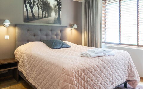 Tahko Spa Suites Orange B 1: Balkon, Wohnung, Schatten, Glas, Eigentumswohnung, Geländer, Veranda, Daylighting, Deck, Gartenmöbel