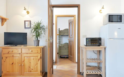 Casa Marmolada: Cabinetry, Möbel, Gebäude, Eigentum, Pflanze, Schublade, Komfort, Zimmerpflanze, Beleuchtung, Holz