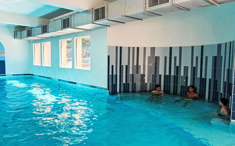 Bolquere 651: Schwimmbad, Verbundwerkstoff, Freizeit, Resort, Freizeitzentrum, Hotel, Ferienort