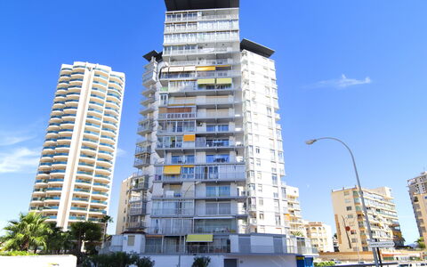 Calpe Calp 472: Gebäude, Eigentumswohnung, Metropolitan Area, Tower Block, Wohngebiet, Die Architektur, Stadt, Mischnutzung, Wolkenkratzer, Eigentum