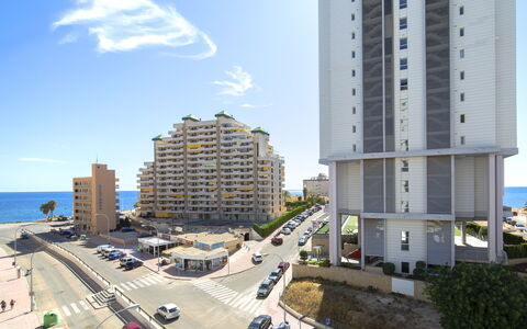 Calpe Calp 472: Metropolitan Area, Eigentumswohnung, Stadt, Tower Block, Stadtgebiet, Gebäude, Menschliche Siedlung, Daytime, Eigentum, Die Architektur
