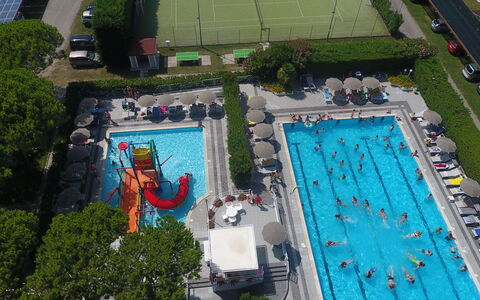 Bungalow Mare: Schwimmbad, Freizeit, Urban Design, Luftaufnahmen, Erholung, Landschaft, Wasserpark, Die Architektur, Vogelperspektive, Park