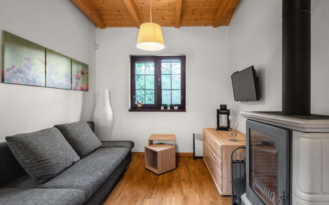 Bečov Nad Teplou 1: Möbel, Bilderrahmen, Eigentum, Couch, Komfort, Holz, Interior Design, Die Architektur, Cabinetry, Wohnzimmer