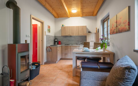 Bečov Nad Teplou 2: Möbel, Tabelle, Bilderrahmen, Holz, Die Architektur, Komfort, Gebäude, Flooring, Fussboden, Wohnzimmer