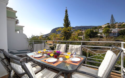 Despacito: Tabelle, Möbel, Gartenmöbel, Tisch Im Freien, Stuhl, Küche, Balkon, Zuhause, Terrasse, Mahlzeit