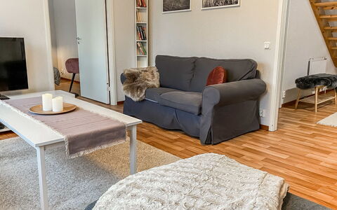 Iso-Karpalo a: Möbel, Interior Design, Fussboden, Flooring, Couch, Holzboden, Holz, Zimmer, Wohnzimmer, Wohnung