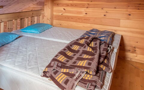 Ylläskuru D 2: Möbel, Interior Design, Flooring, Fussboden, Holz, Tabelle, Zimmer, Decke, Beleuchtung, Wohnung