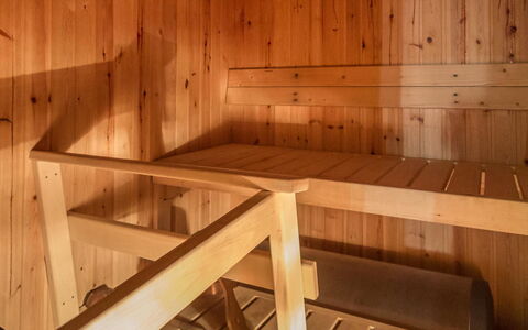 Ylläskuru D 2: Möbel, Interior Design, Flooring, Fussboden, Holz, Tabelle, Zimmer, Decke, Beleuchtung, Wohnung