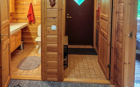Ylläskuru D 2: Flooring, Holz, Fussboden, Interior Design, Zimmer, Holzbeize, Decke, Hartholz, Tür, Möbel