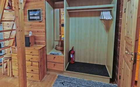 Ylläskuru D 2: Flooring, Fussboden, Holz, Möbel, Interior Design, Zimmer, Holzbeize, Holzboden, Hartholz, Decke