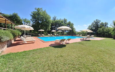 Agriturismo L'incrociata: Schwimmbad, Resort, Eco Hotel, Hazienda, Estate, Villa, Garten, Landscaping, Schatten, Hotel