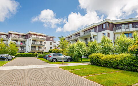Na Klifie: Wolke, Pflanze, Himmel, Gebäude, Daytime, Eigentum, Auto, Fenster, Fahrzeug, Urban Design