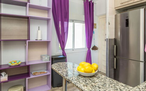 Cloud: Interior Design, Flooring, Zuhause, Wohnung, Fussboden, Zimmer, Decke, Major Appliance, Farbe, Küche