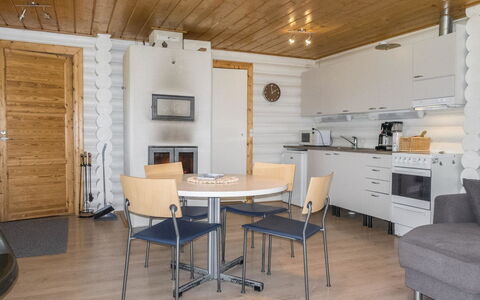 Aamunkoin Rantatupa: Ländliches Gebiet, Bergstation, Dorf, Gebirge, Senke, Bergdorf, Alpen, Eco Hotel, Balkon, Hotel