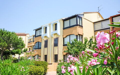 Saint Cyprien 250: Wohngebiet, Wohnung, Schatten, Balkon, Hazienda, Villa