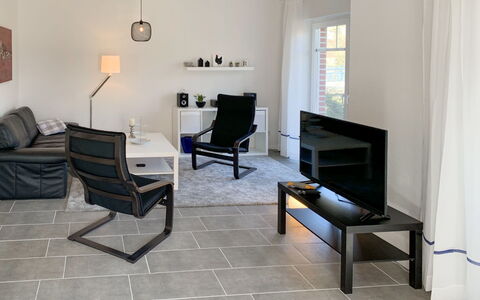 Rose: Möbel, Wohnzimmer, Holz, Bilderrahmen, Interior Design, Flooring, Fussboden, Rechteck, Hartholz, Laminatboden
