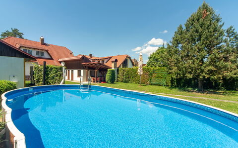 Sudoměřice: Blau, Schwimmbad, Resort, Verbundwerkstoff, Freizeit, Eco Hotel, Estate, Hazienda, Garten, Landscaping