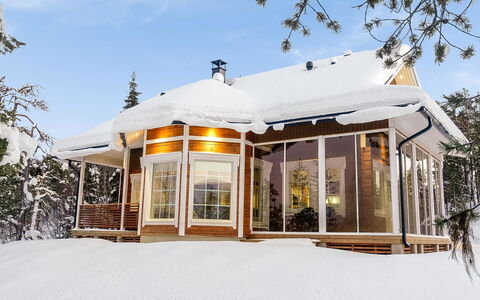 Villa Tunturisopuli: Ländliches Gebiet, Bergstation, Dorf, Gebirge, Senke, Bergdorf, Alpen, Eco Hotel, Balkon, Hotel