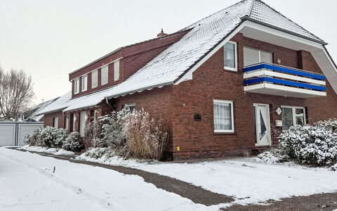 Knurrhahn: Schnee, Gebäude, Winter, Fenster, Dach, Haus, Zuhause, Wohngebiet, Hütte, Einfrieren