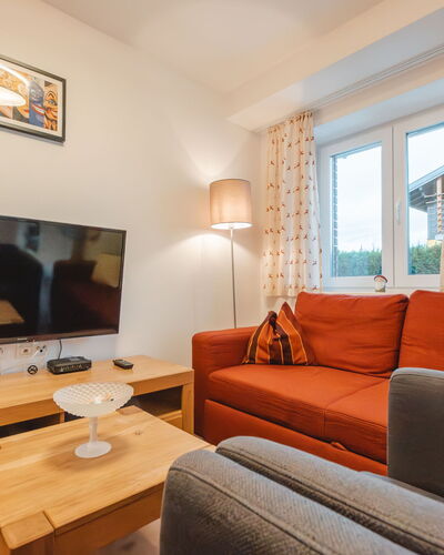 Tom & Jeri (Top 2) 605.1