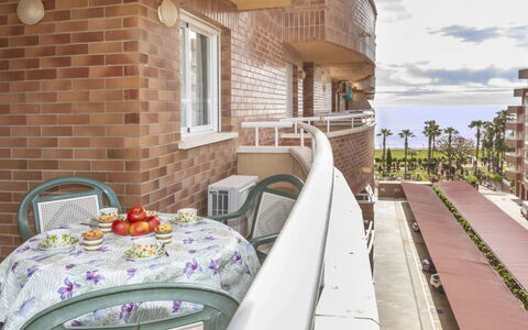 Acapulco Iii: Wohnung, Urban Design, Eigentumswohnung, Balkon, Hotel