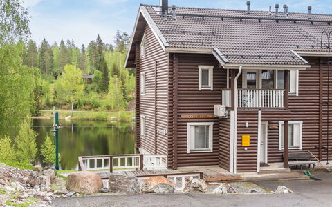 Tahkon Rantatupa 7 B: Holz, Flooring, Fussboden, Möbel, Holzboden, Interior Design, Etagenbett, Zimmer, Holzbeize, Hartholz