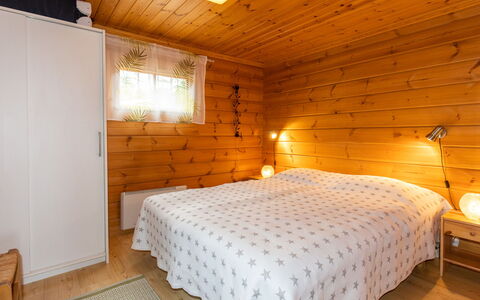 Paapuuri: Holz, Flooring, Fussboden, Möbel, Holzboden, Interior Design, Etagenbett, Zimmer, Holzbeize, Hartholz