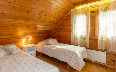 Paapuuri: Holz, Flooring, Fussboden, Möbel, Holzboden, Interior Design, Etagenbett, Zimmer, Holzbeize, Hartholz
