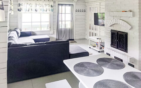 Villa Koivumäki: Möbel, Interior Design, Flooring, Fussboden, Decke, Wohnzimmer, Zimmer, Zuhause, Beleuchtung, Couch