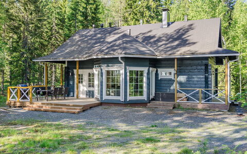 Villa Eläntätila: Möbel, Stuhl, Gartenmöbel, Tabelle, Holz, Tisch Im Freien, Küche & Esszimmer Tisch, Schatten, Garten, Regenschirm