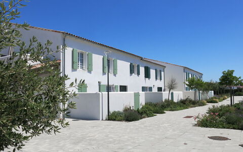 Ile de Re 651: Gartenmöbel, Zuhause, Möbel, Tür, Tisch Im Freien, Stuhl, Küche & Esszimmer Tisch, Schatten, Balkon, Veranda