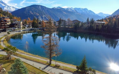 Champex 205: Wasser, Himmel, Berg, Wasservorräte, Pflanze, Daytime, Eigentum, Natürliche Landschaft, Azurblau, Natur